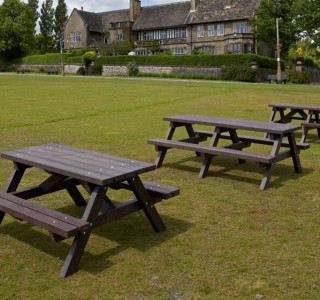 3 plastic wood park benches