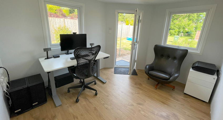 plastic garden rooms can be used as offices